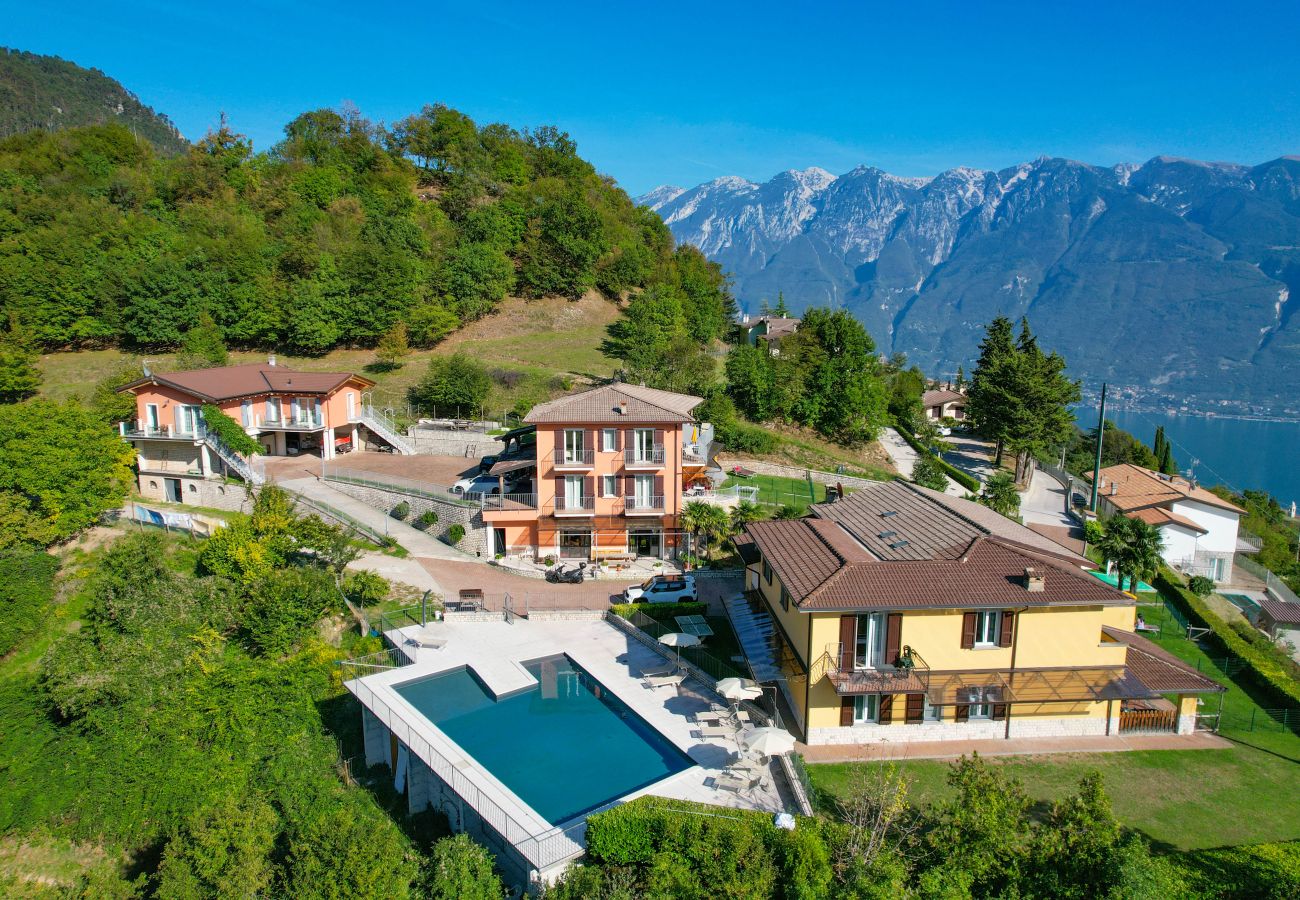 Apartment in Tignale - Piccolo Ragno 10 Balcony