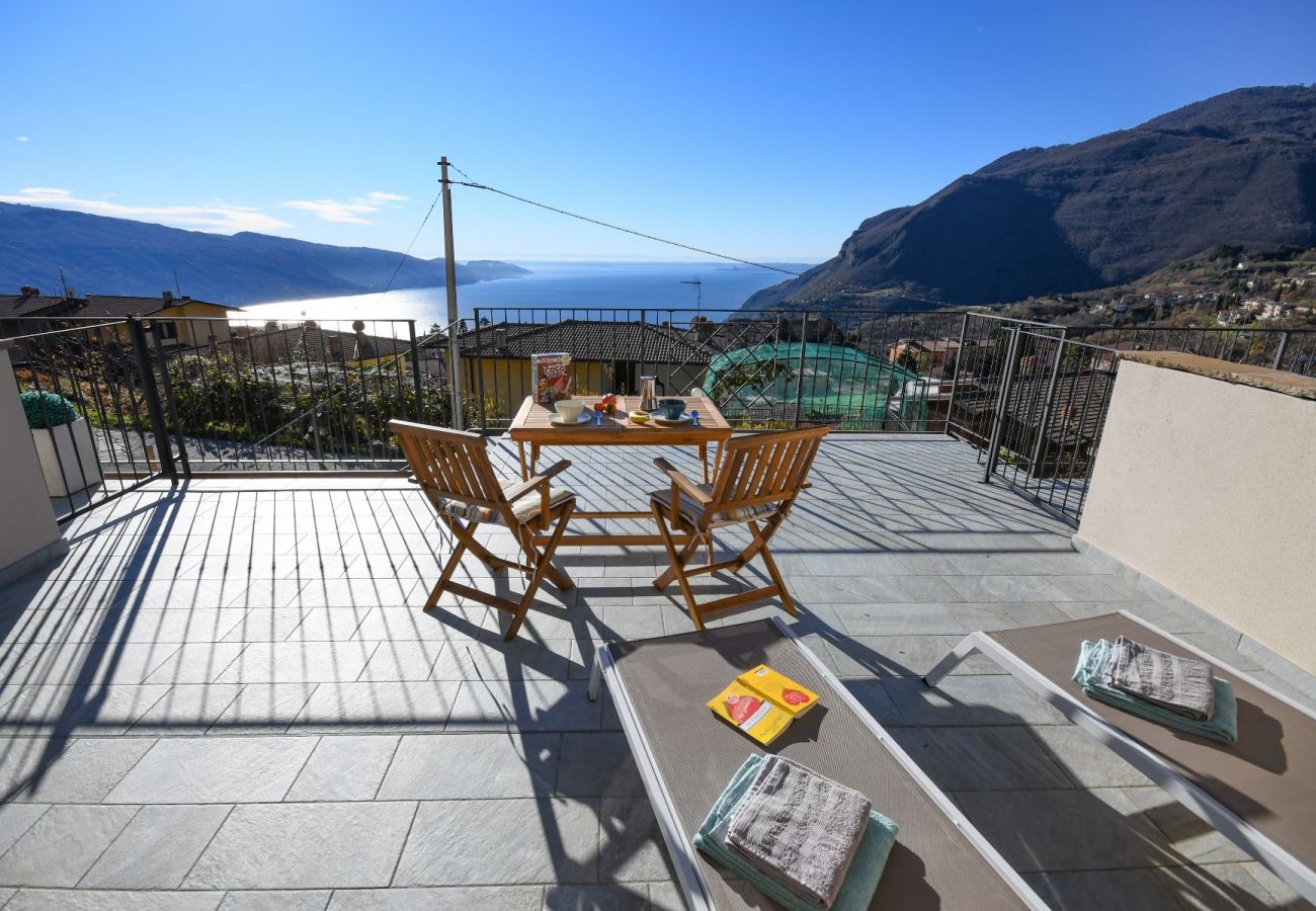 Apartment in Tignale - Conte - adults only apartment