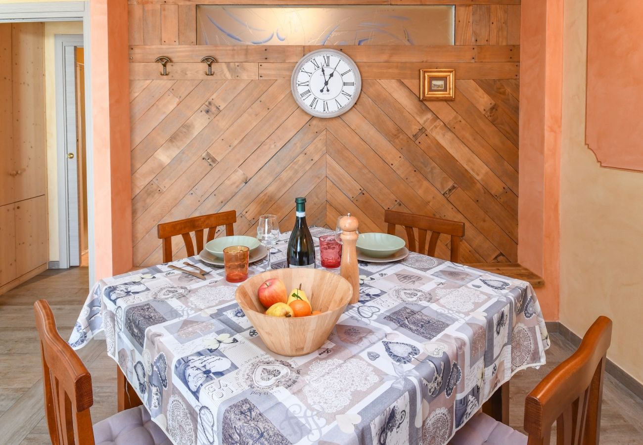 Apartment in Tignale - Conte - adults only apartment