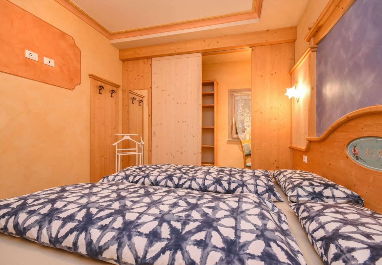 Apartment in Tignale - Conte - adults only apartment