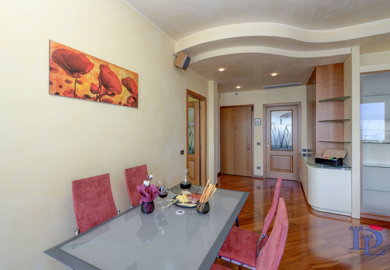 Apartment in Desenzano del Garda - 28-Desenzanoloft : CHARMING ON THE LAKE