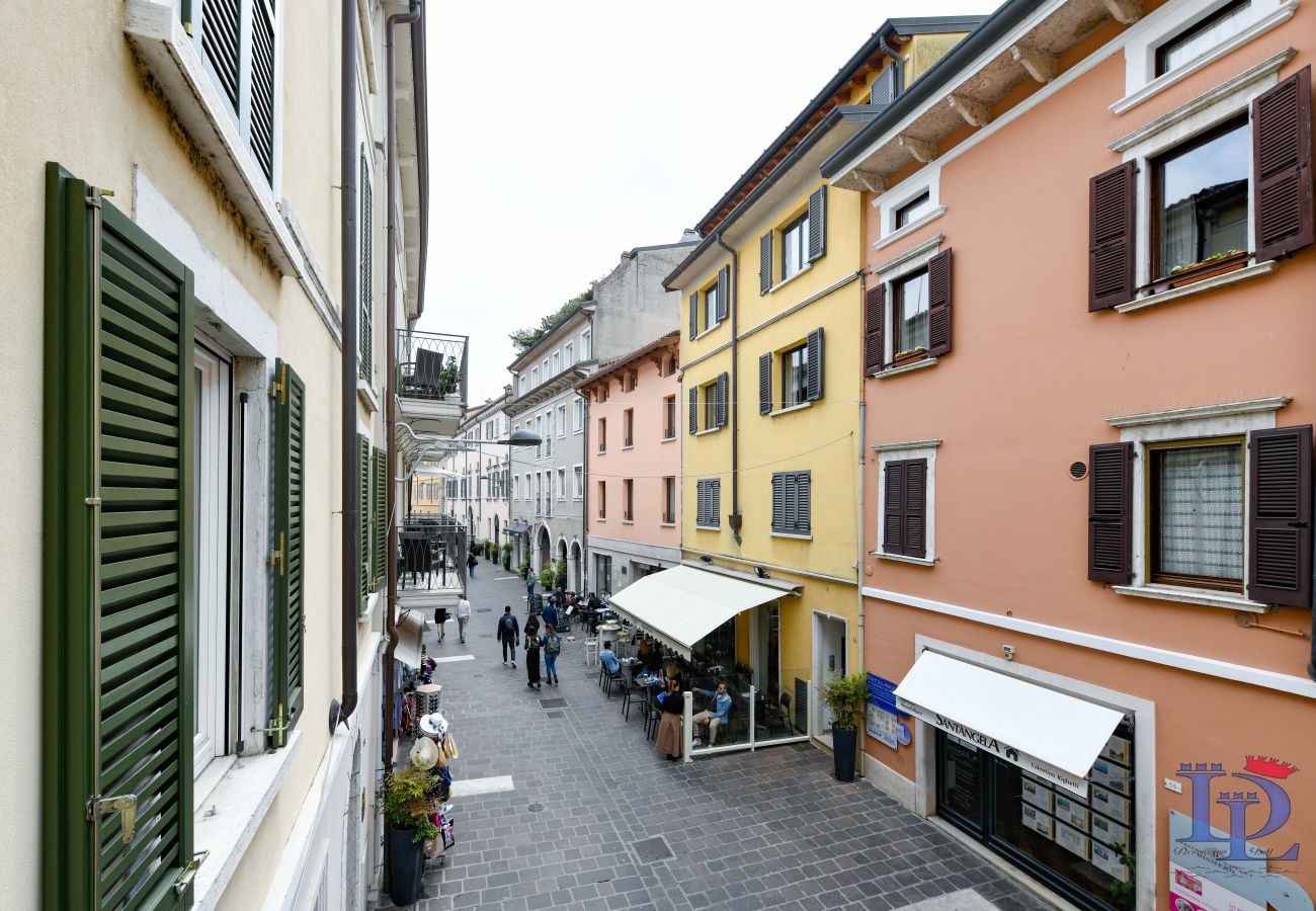 Apartment in Desenzano del Garda - 81 - Il Gigante del lago