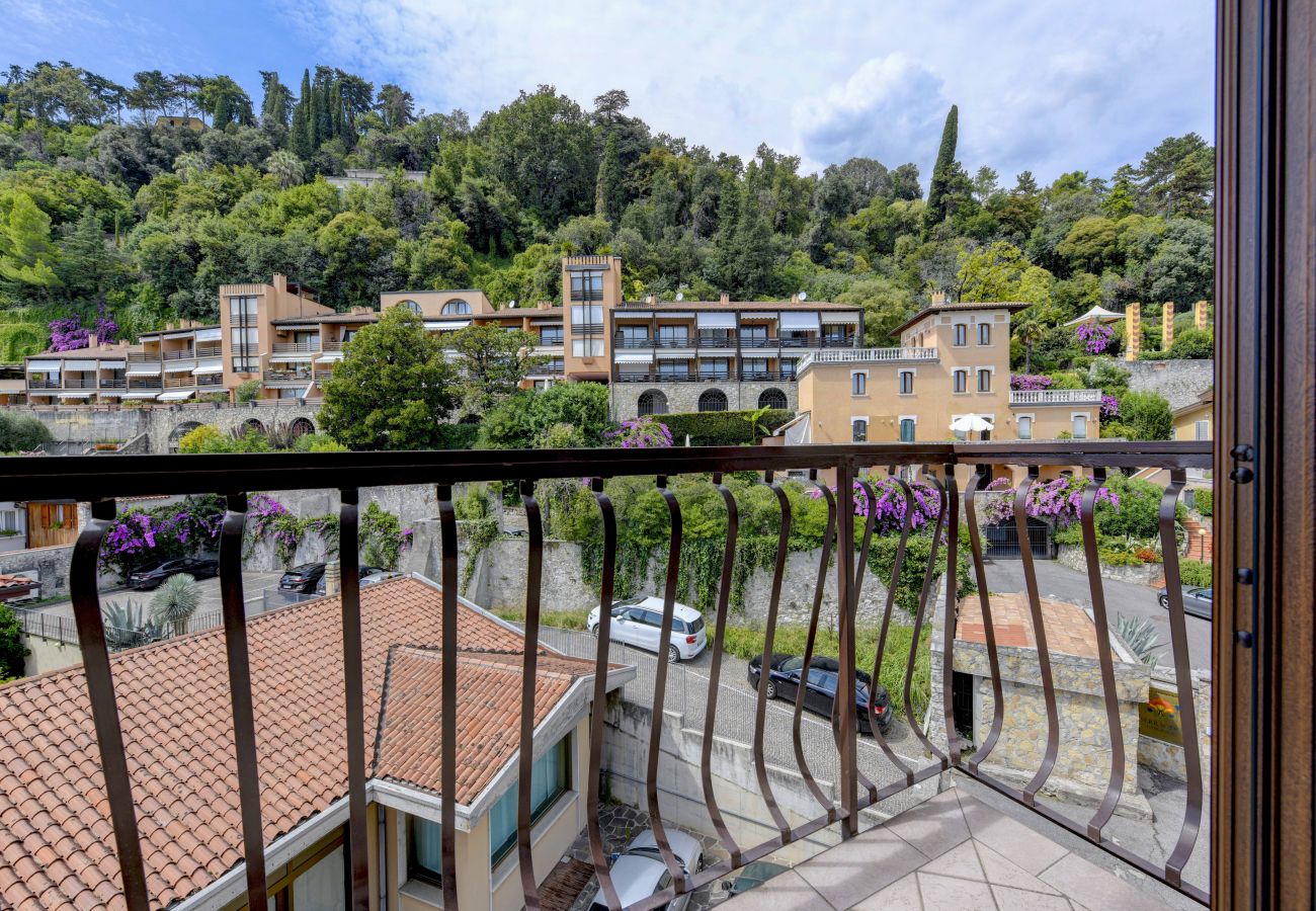 Apartment in Toscolano-Maderno - Tre passi dal lago 3 by Garda FeWo