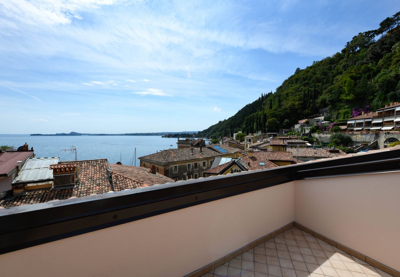 Apartment in Toscolano-Maderno - Tre passi dal lago 3 by Garda FeWo