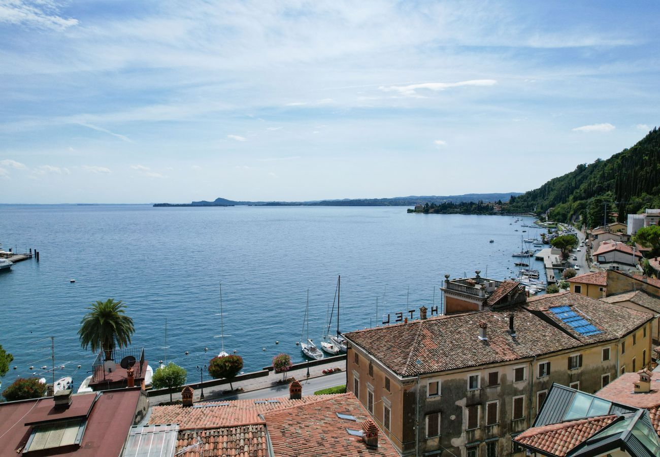 Apartment in Toscolano-Maderno - Tre passi dal lago 2 by Garda FeWo