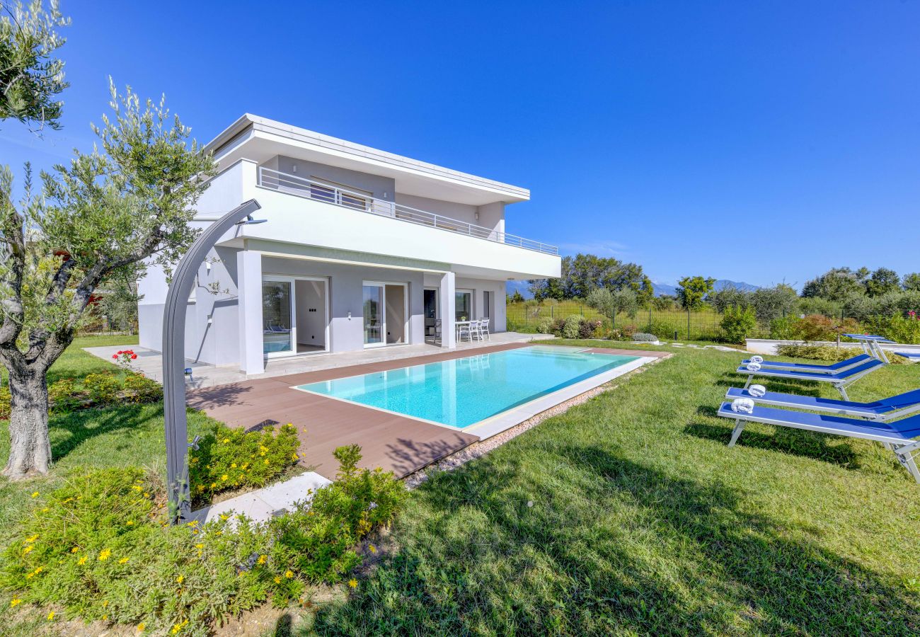 Villa in Moniga del Garda - Villa Easy Life by Garda FeWo