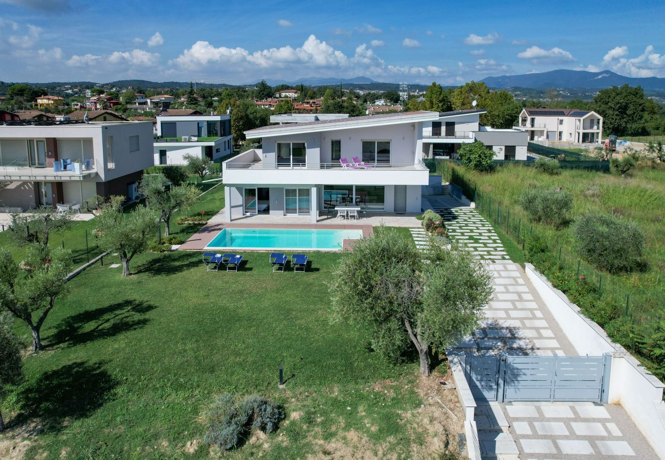 Villa in Moniga del Garda - Villa Easy Life by Garda FeWo