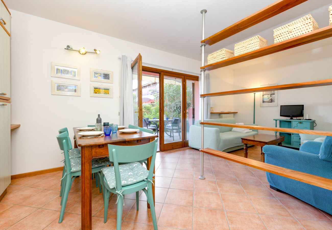 Apartment in Manerba del Garda - Aqua by Garda FeWo