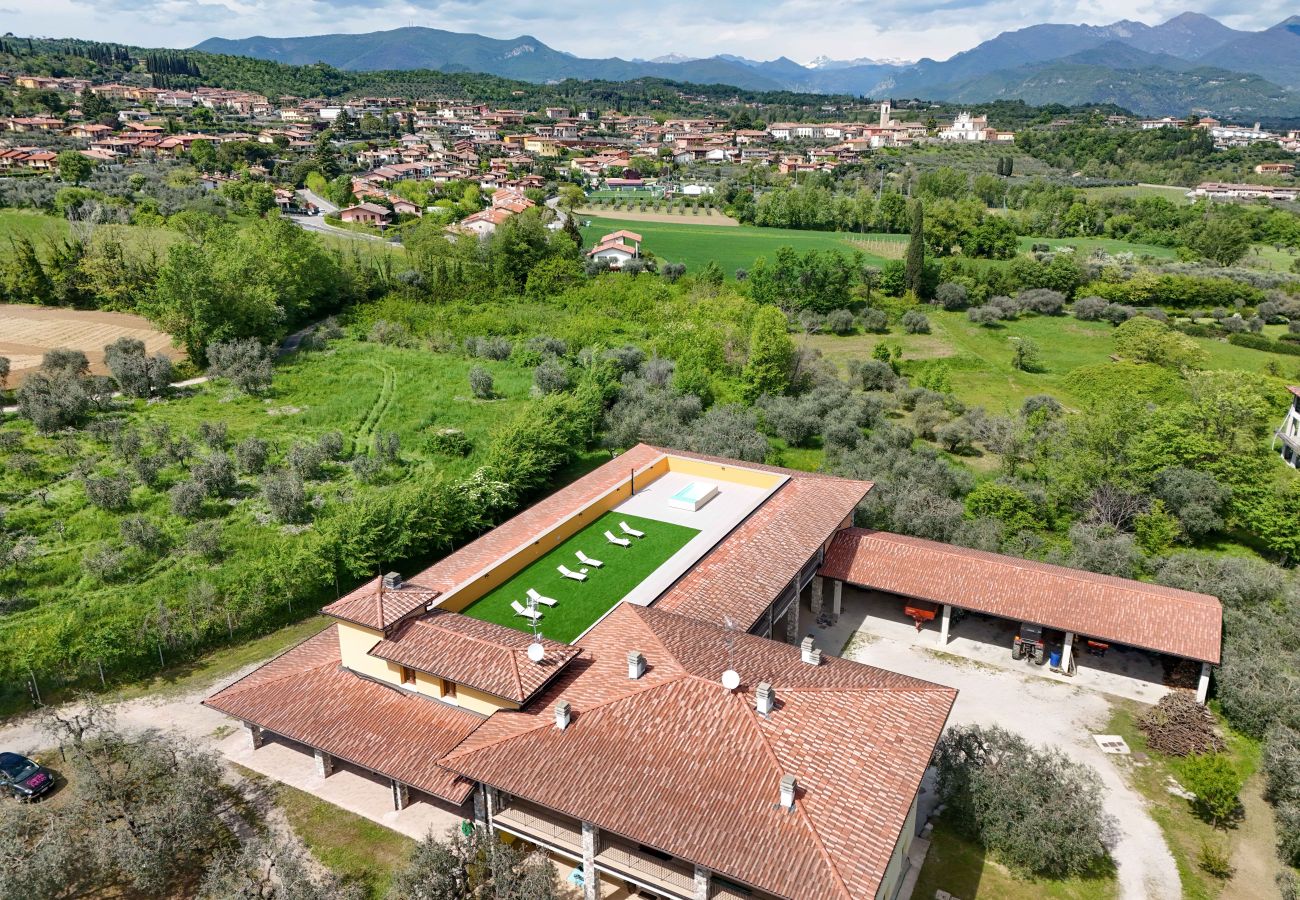 Farm stay in Polpenazze del Garda - Agriturismo Sentieri del Vino - Lago Lucone