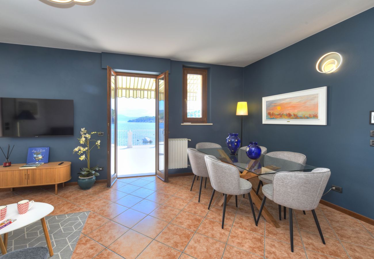 Apartment in Salò - La Vela Deluxe