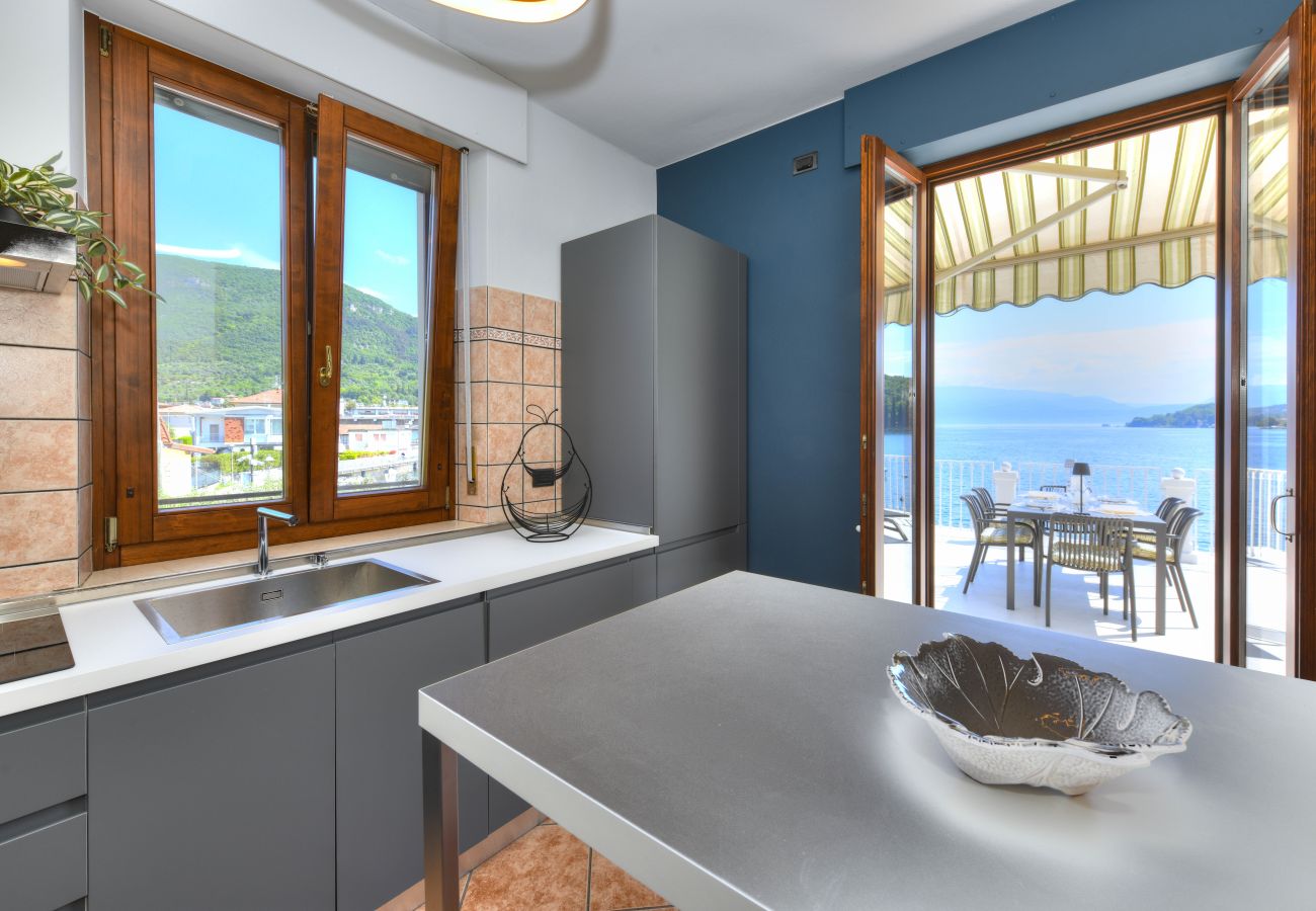 Apartment in Salò - La Vela Deluxe