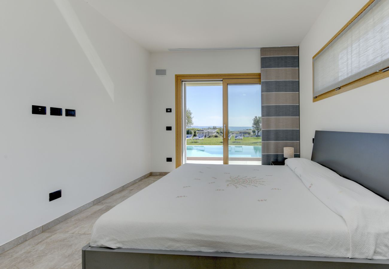 Villa a Moniga del Garda - Villa Easy Life by Garda FeWo