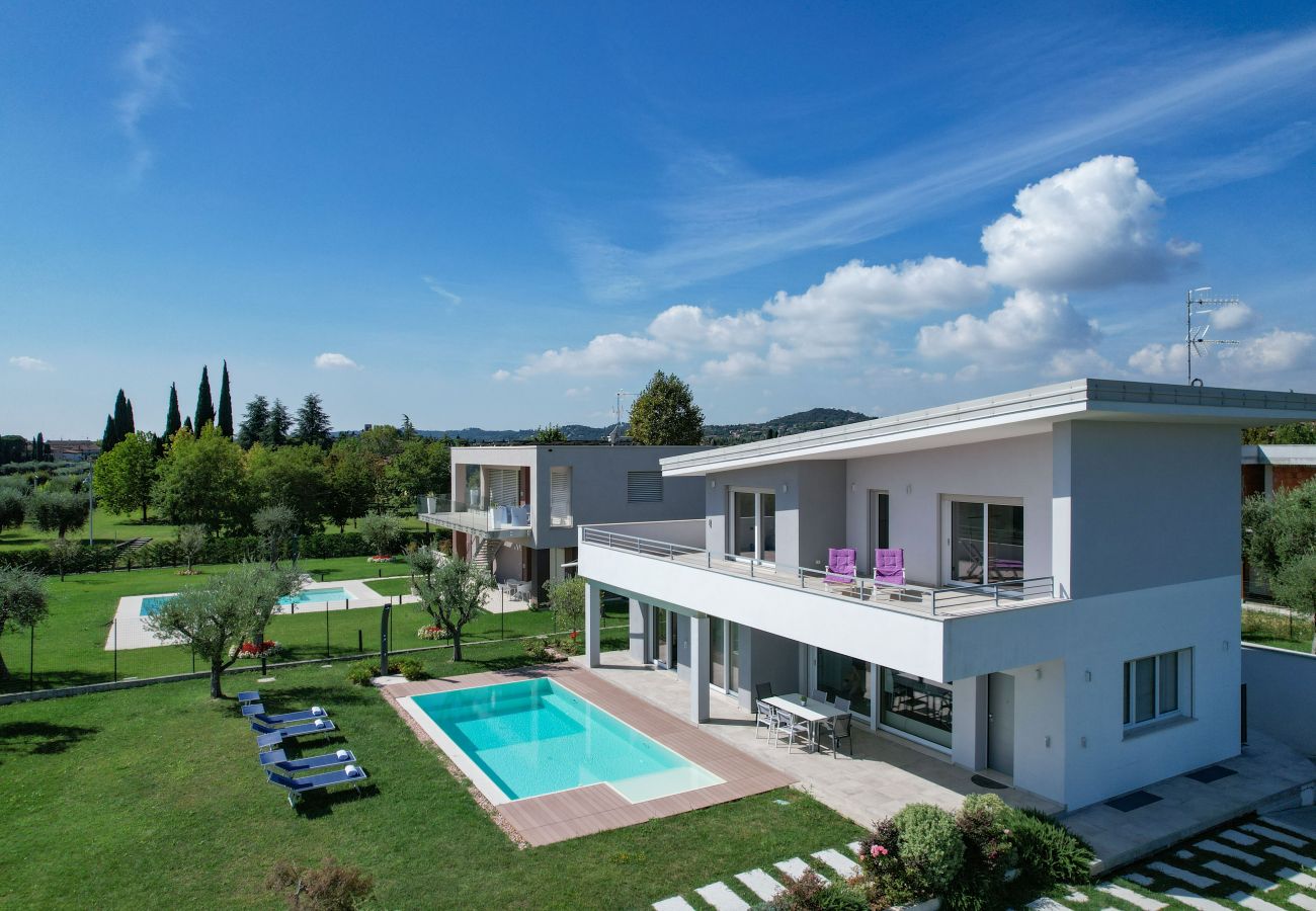 Villa a Moniga del Garda - Villa Easy Life by Garda FeWo