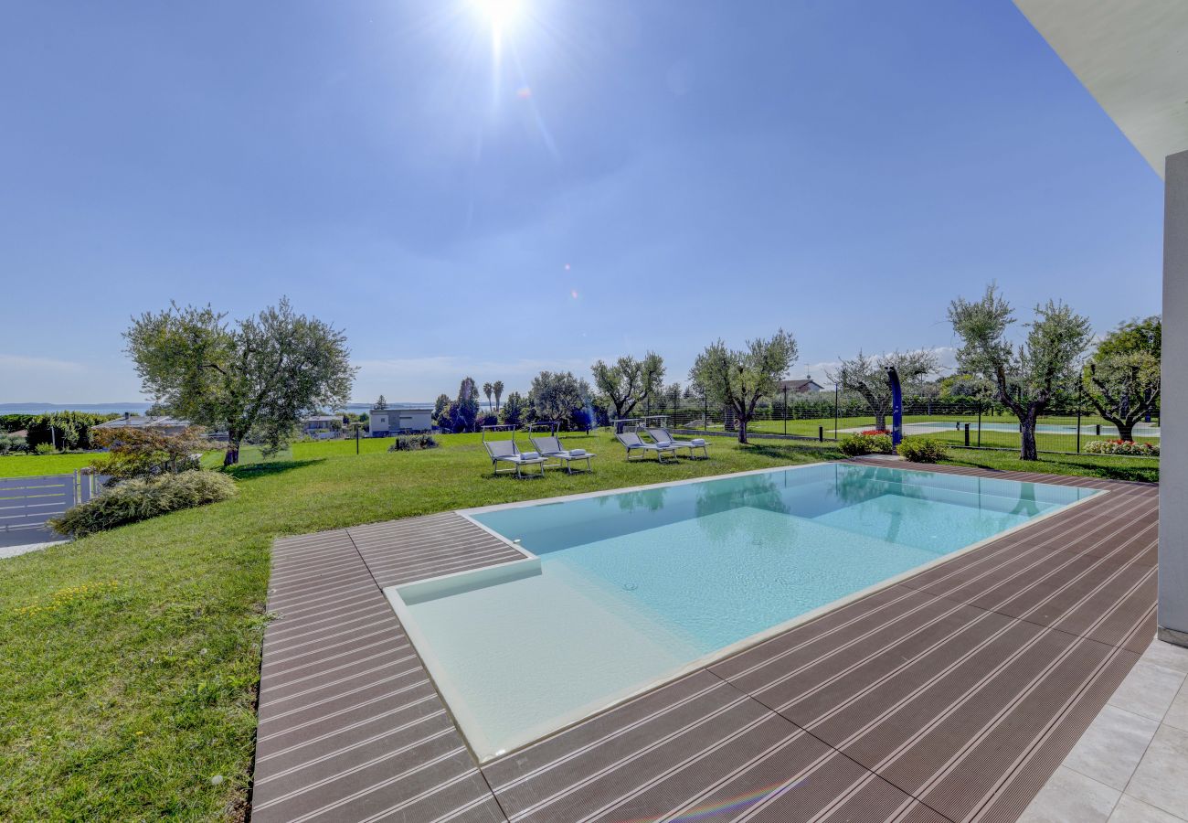 Villa a Moniga del Garda - Villa Easy Life by Garda FeWo