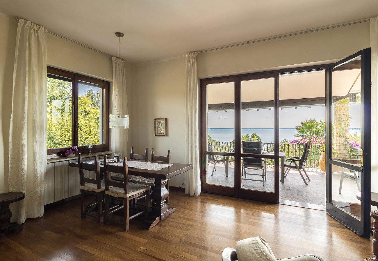 Villa a Manerba del Garda - Villa Casa Montecolo