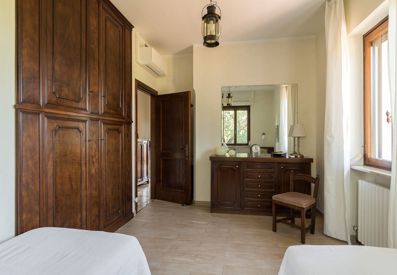 Villa a Manerba del Garda - Villa Casa Montecolo