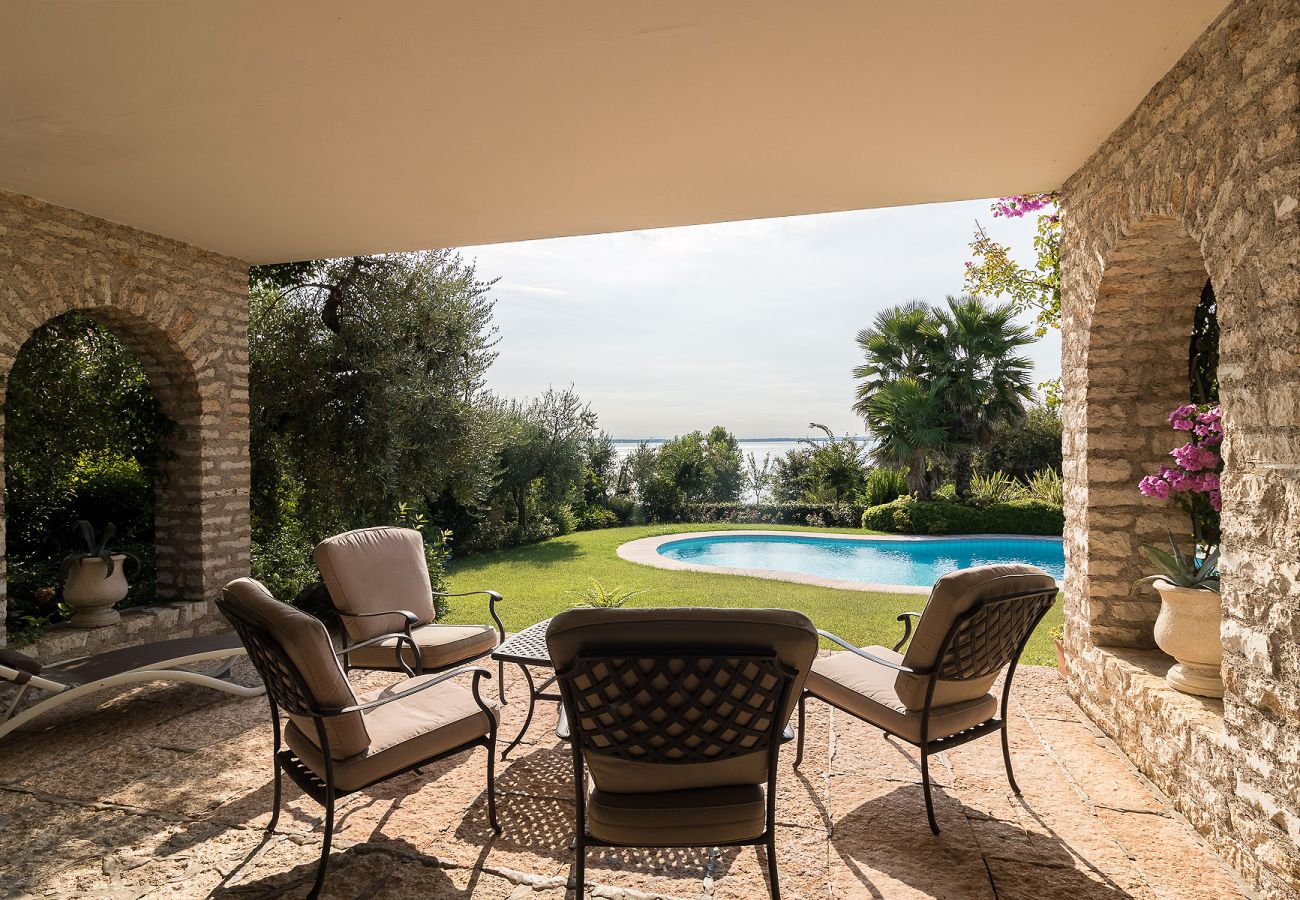 Villa a Manerba del Garda - Villa Casa Montecolo