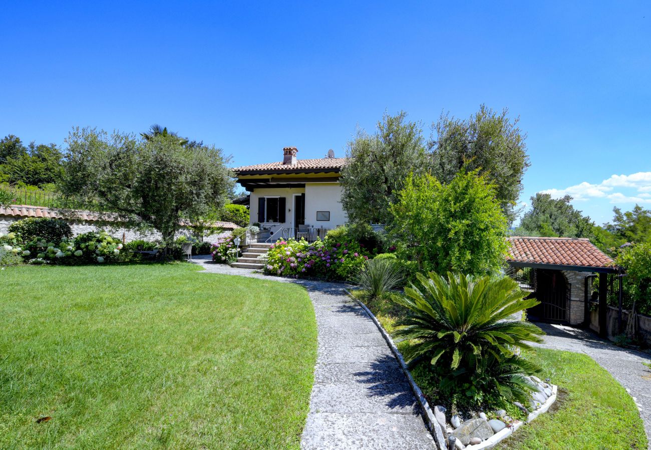 Villa a Manerba del Garda - Villa Casa Montecolo