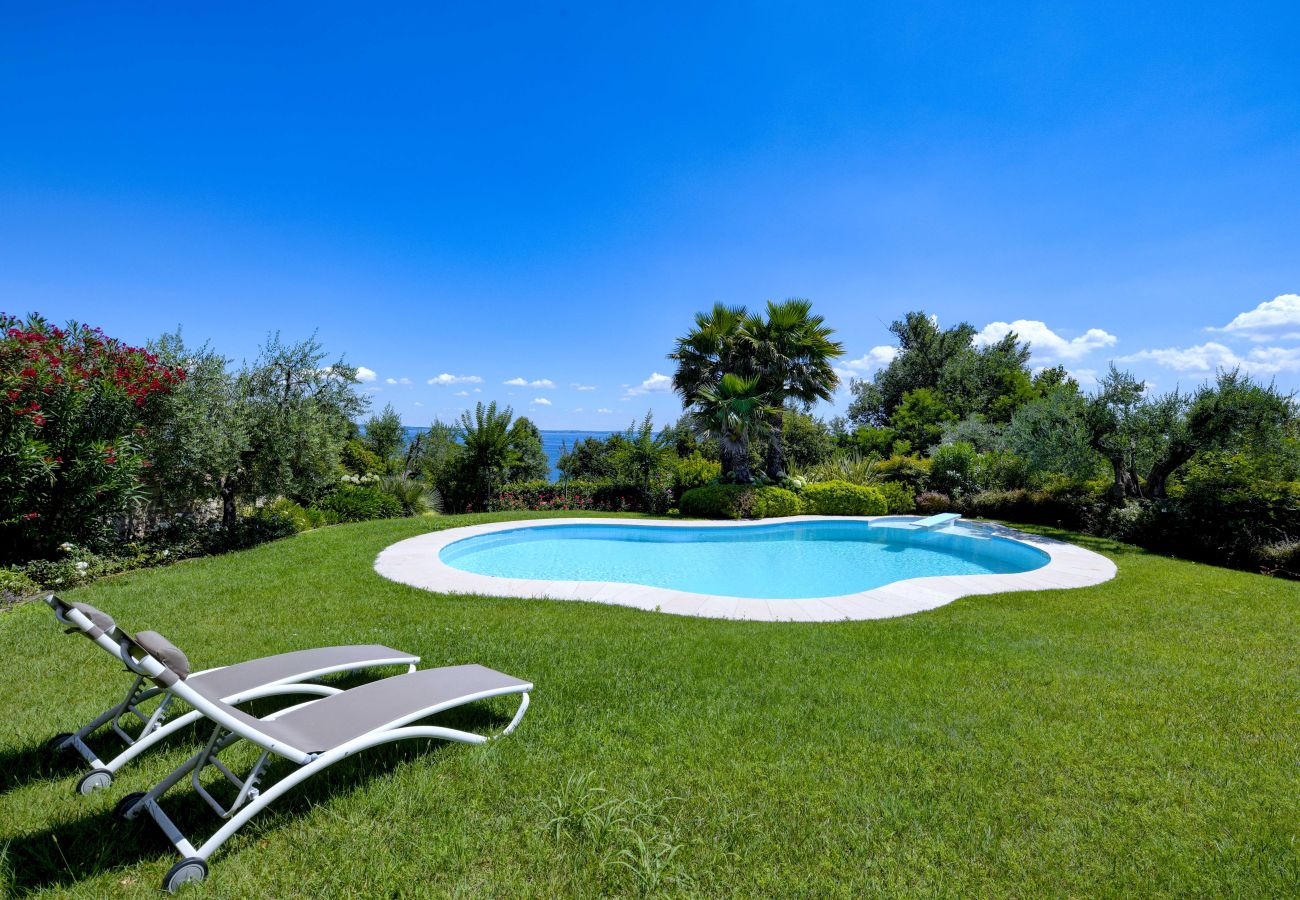 Villa a Manerba del Garda - Villa Casa Montecolo